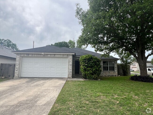 Building Photo - Beautiful 3/2 Home Available for Lease In ...