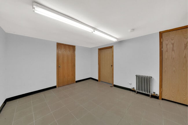 Photo - 6238 S Massasoit Ave