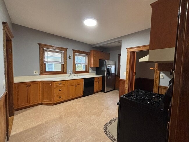 Photo - 250 Arlington St Apartment Unit 1