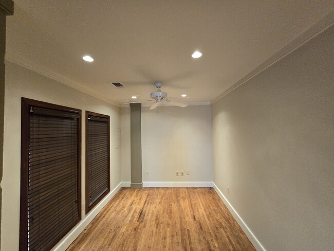 Oak Street Place