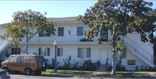 Building Photo - 10878 Venice Blvd Rental