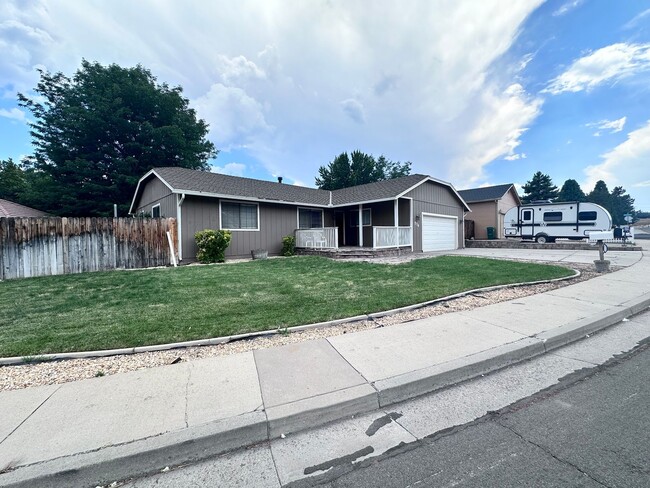 Photo - 576 Citadel Rd