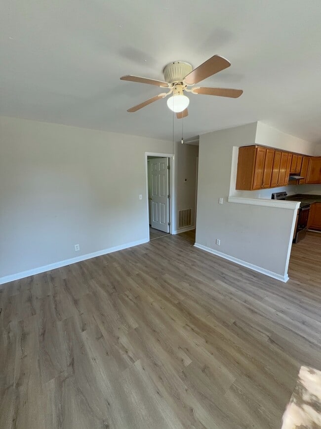 Photo - 3351 White Pine Dr