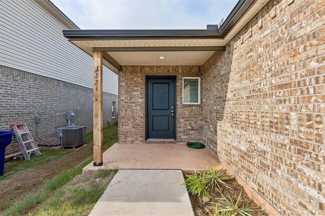 Photo - 1221 Colt Dr