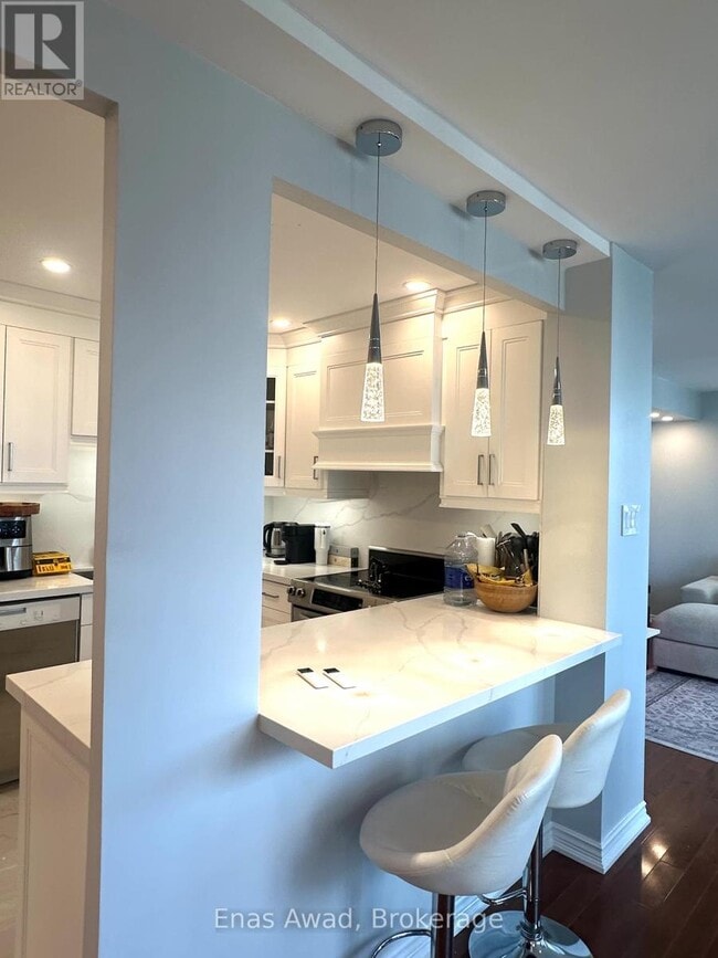 Photo - 2287 Lake Shore Blvd W Unit 603