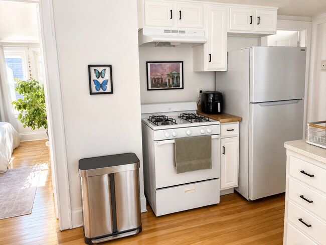 Kitchen - 3857 E Martin Ave Unit Upper