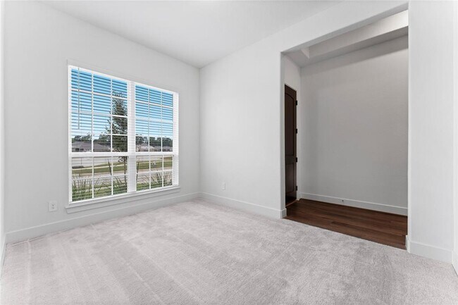 Photo - 24530 Carleton Lake Ln