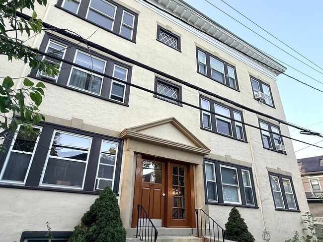 Building Photo - 59 Sacramento St Unit 11