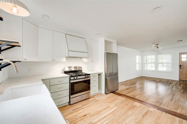 Photo - 3301 Bengston St