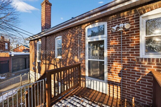 Photo - 4762 Alma Ave