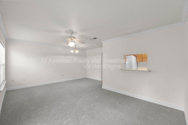 Photo - 554 Wingspan Way