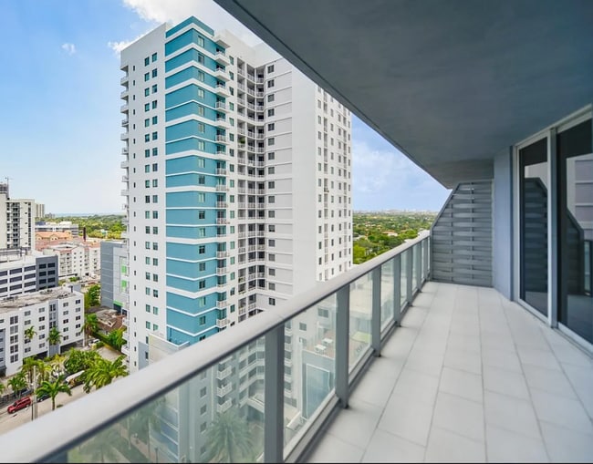 Photo - 1010 SW 2nd Ave Unit 1410