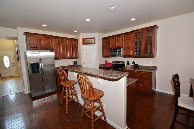 Photo - 6661 Alliance Loop