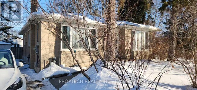 Photo - 41 Cartier Crescent