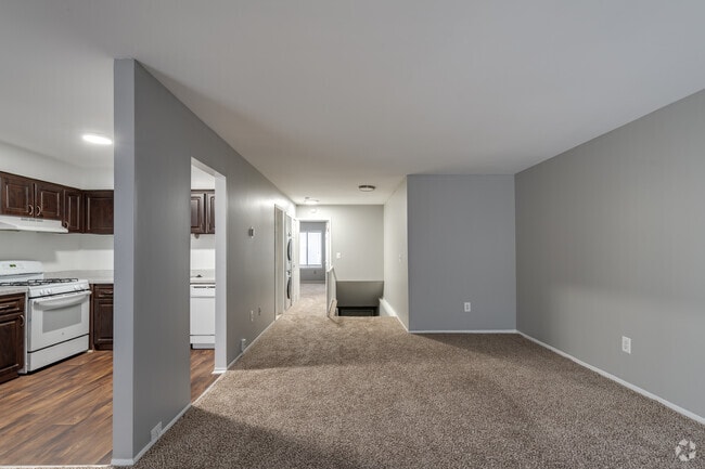 1BR, 1BA - 836SF - Living Room - Northville Woods - Northville, MI