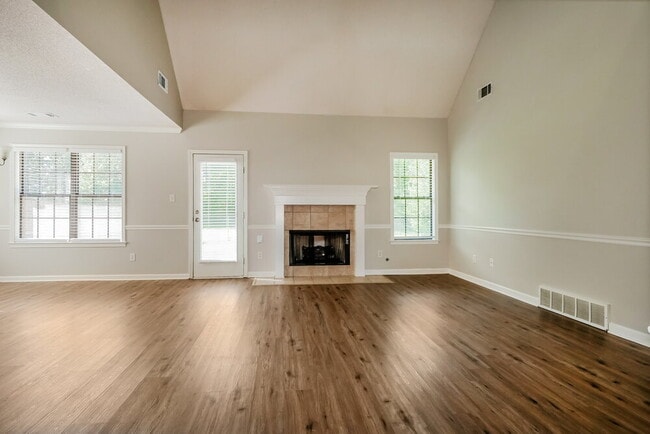 7896 Jills Creek Dr