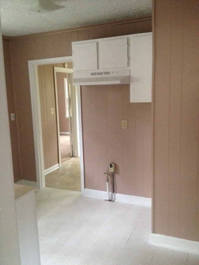 Photo - **AVAILABLE NOW**Near Ft. Benning/Columbus, GA 3 Bedroom / 1 Bathroom Home for Rent***