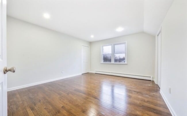 Bedroom - 91 Broad St Unit 2