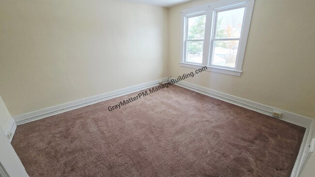 Photo - 861 Priestley Ave