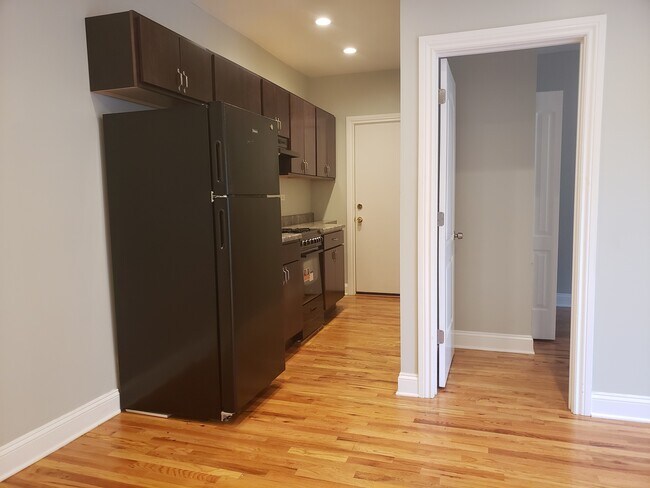 Photo - 4551 N Christiana Ave Unit 1