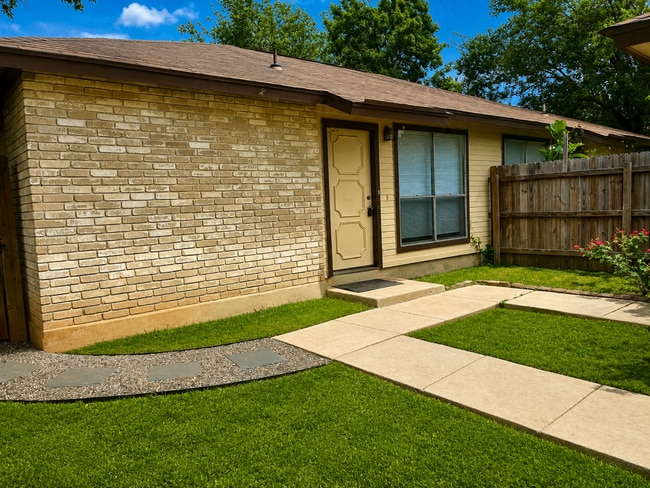 Photo - 8873 Meadow Trace St Unit Meadow Trace-8873