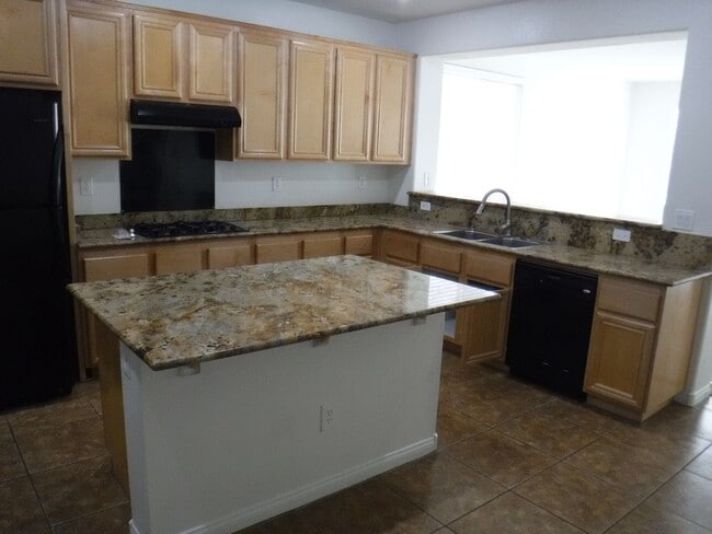 Photo - 2 STORY 5 BEDROOM HOME WITH BONUS ROOM UPSTAIRS, GRANITE KITCHEN COUNTERTOPS