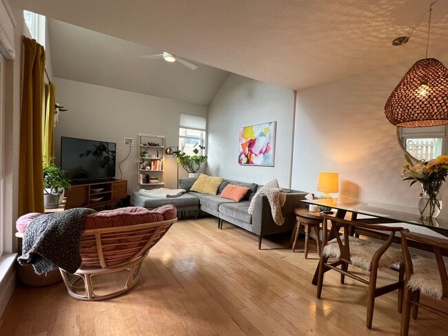 Photo - 3480 Cripple Creek Square