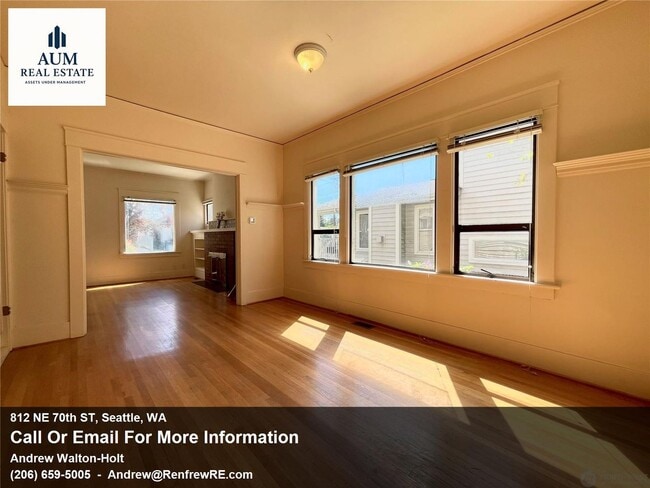 Photo - Classy 8 Bed Commuter Home