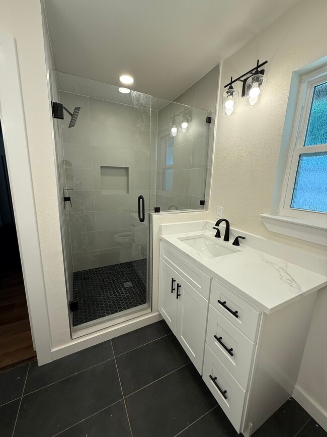 Photo - 2324 Lindblad Ct