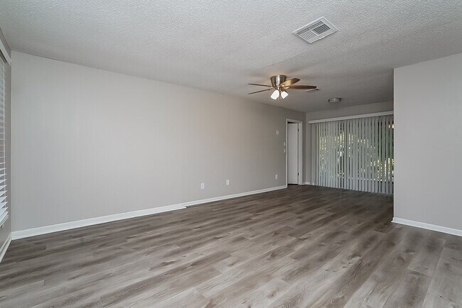 Photo - 113 Timber Cir