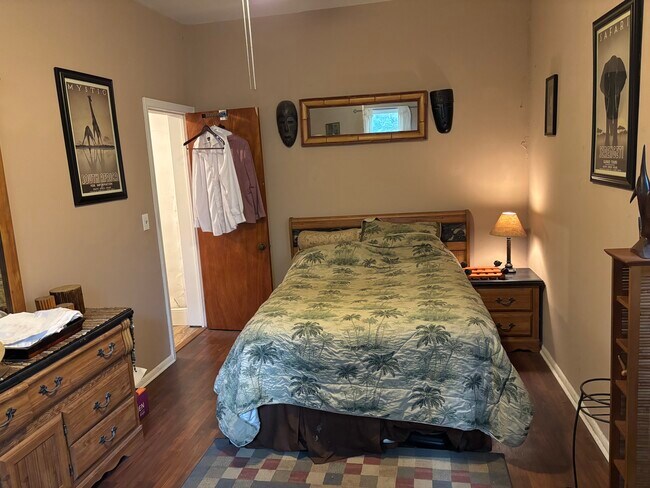 Photo - 2011 Aldrich Ave S Unidad #1