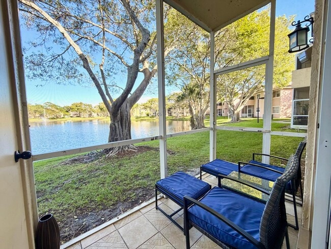 Photo - 651 Cypress Lake Blvd Unit M