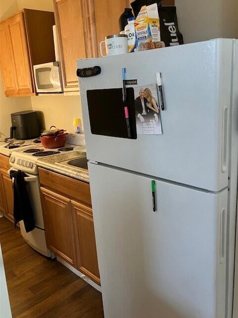450 E Girard Ave Unit 2R