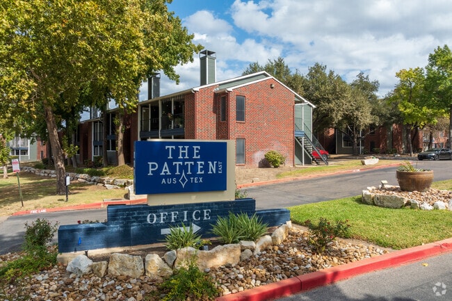 Entrada - Patten East