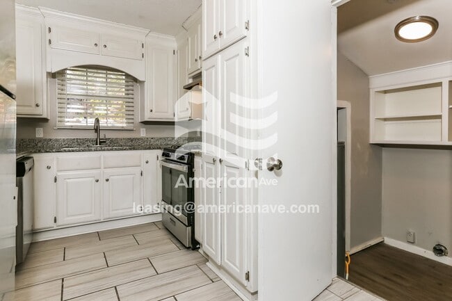 Photo - 12 Deerfield Dr