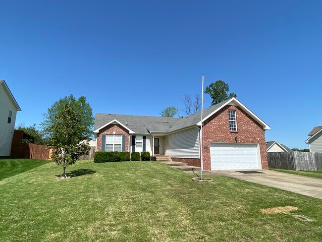 Front yard - 1429 Cedar Springs Cir House