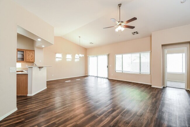 Photo - 2540 W Silver Streak Way