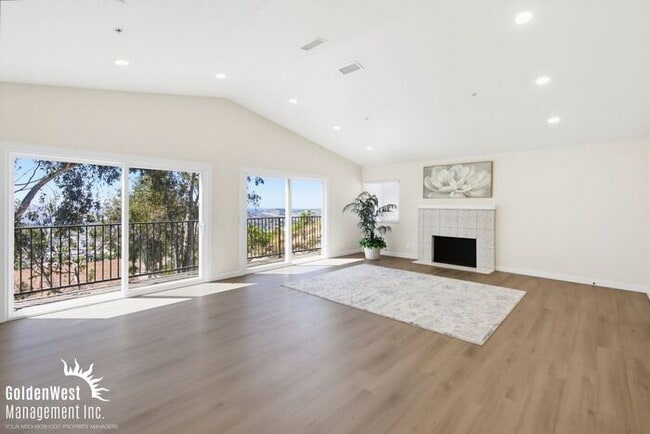 Beautifully Updated 4Bdm 2.5Ba Unfurnished Home with Scenic Views and Modern Finishes!
