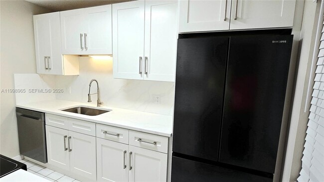 Building Photo - 1912 Palmland Dr