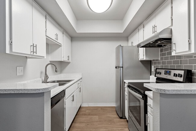 Photo - Villatree Apartments