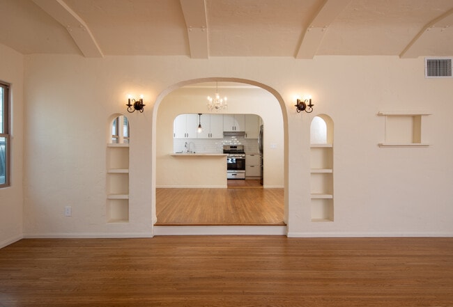 Photo - 1260 S Ridgeley Dr