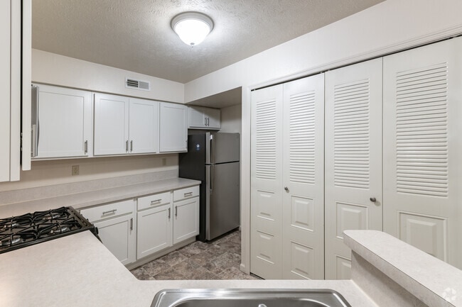 The Highlands Apartments