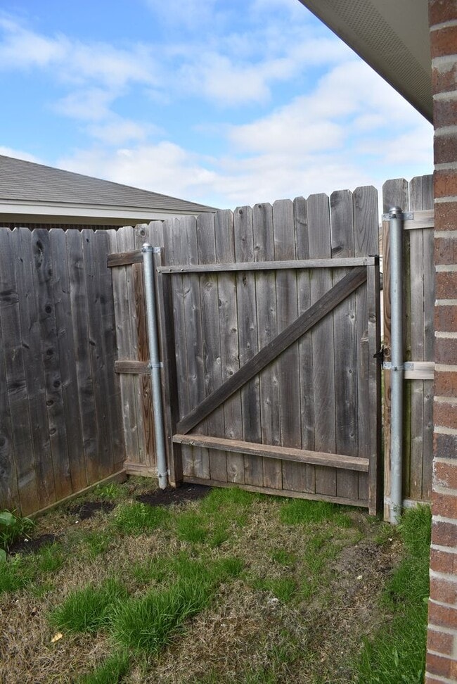 Photo - 205 Coby Dr Unit B