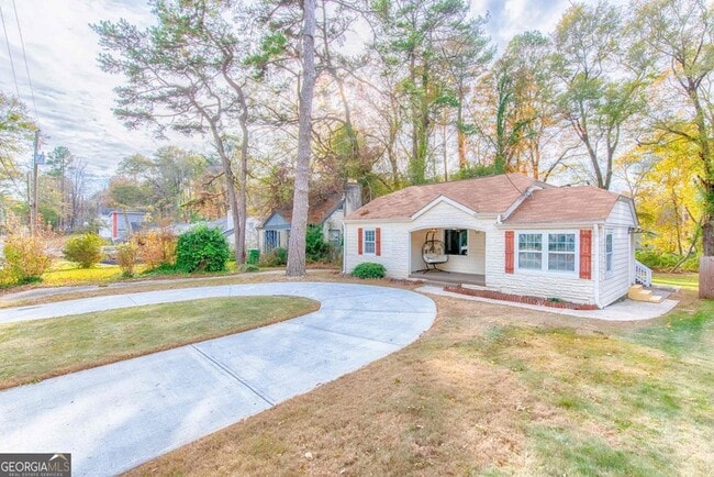 1225 Graymont Dr SW