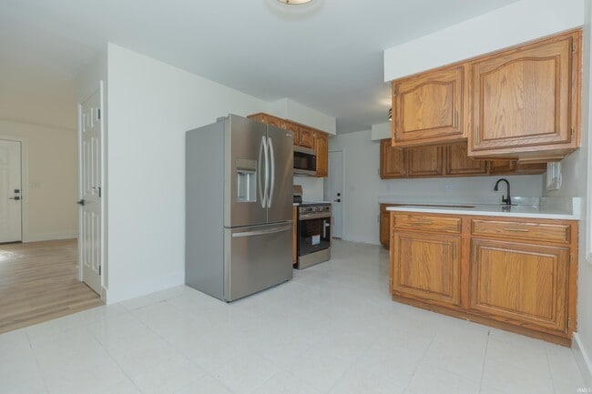 Photo - 711 Carole Dr