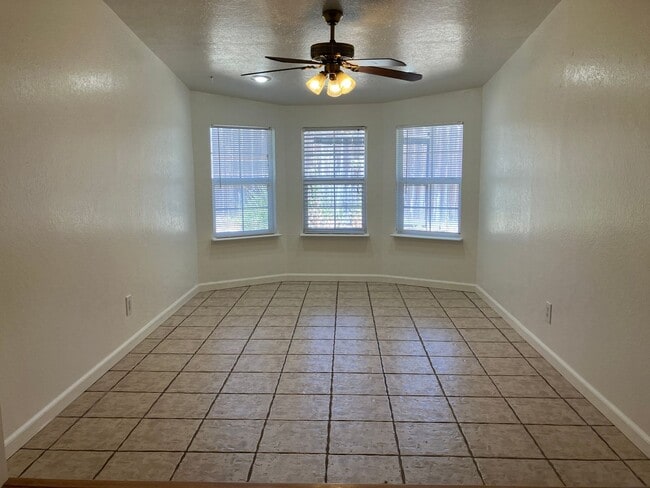 Photo - 1704 Ellison Dr