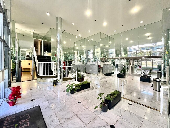 Lafayette Towers Apartment