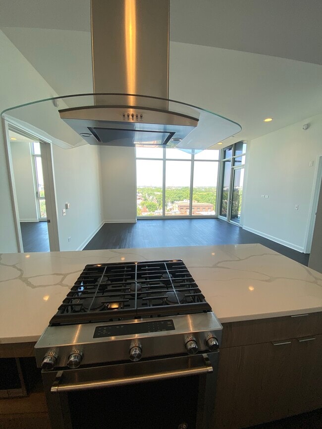 Photo - 2470 N Lincoln Ave