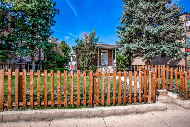 Photo - 1217 Yosemite St