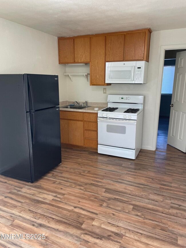 Photo - 180 Mortensen Ln